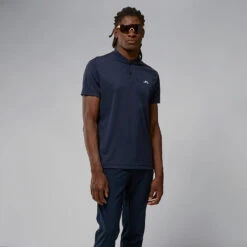 J.Lindeberg Bode Golf Polo Shirt -Golf Apparel Shop J.Lindeberg GMJT06478 6855 M Bode Regular Fit Polo SHLIN162 JL Navy Model 1